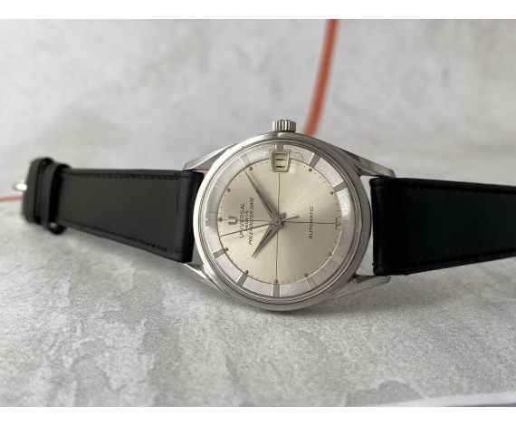 UNIVERSAL GENEVE POLEROUTER DATE Vintage Swiss automatic watch Ref. 204610-6 Cal. 218-2 MICROTOR *** SPECTACULAR ***