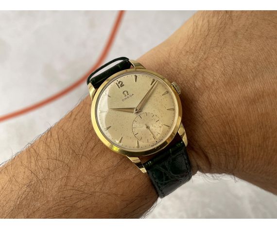 OMEGA JUMBO 1954 Vintage Swiss hand wound watch 18K GOLD 0.750 Cal. 266 Ref. 2685