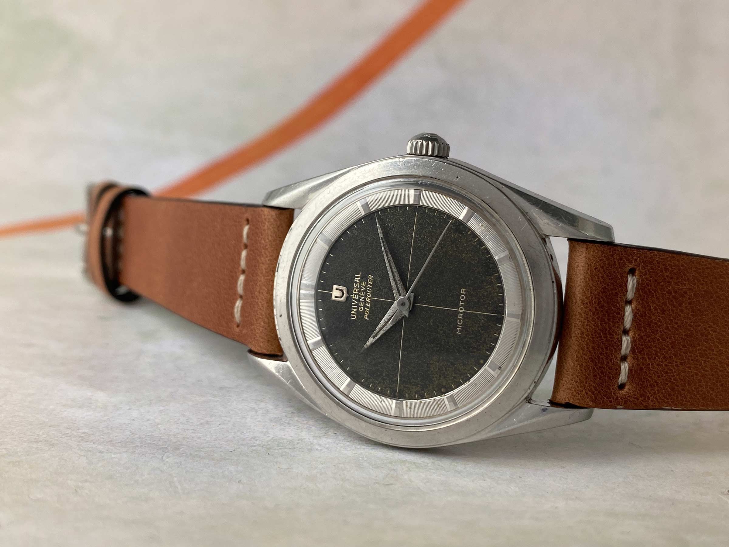UNIVERSAL GENEVE POLEROUTER 1957 Ref. 20360-1 Vintage swiss automatic watch 28 JEWELS Cal. 215 MICROTOR *** TROPICALIZED ***