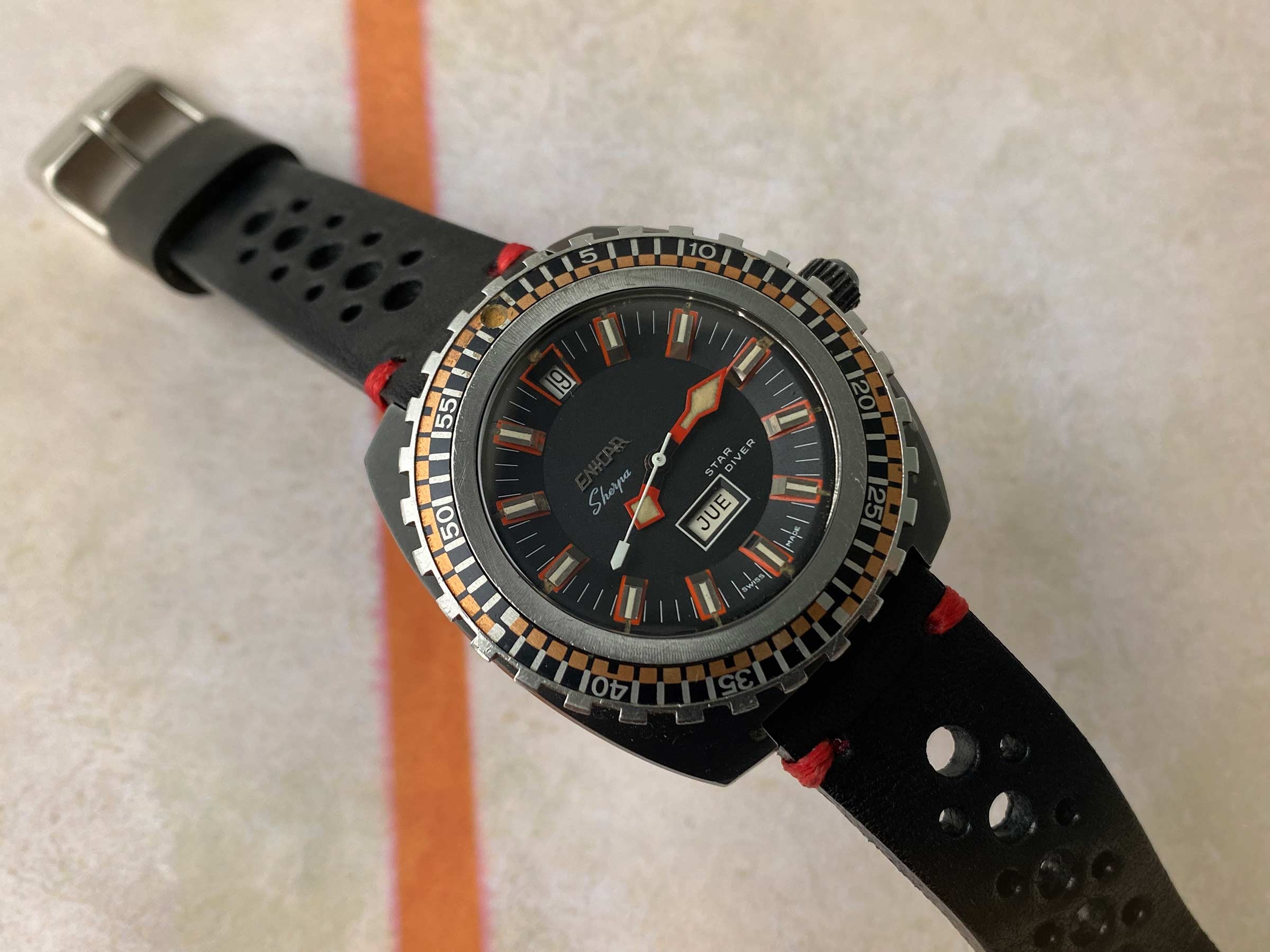 ENICAR SHERPA STAR DIVER Ref 2335 Reloj suizo automático vintage Cal. AR167 gran diámetro CORONA ROSCADA *** COLECCIONISTAS ***