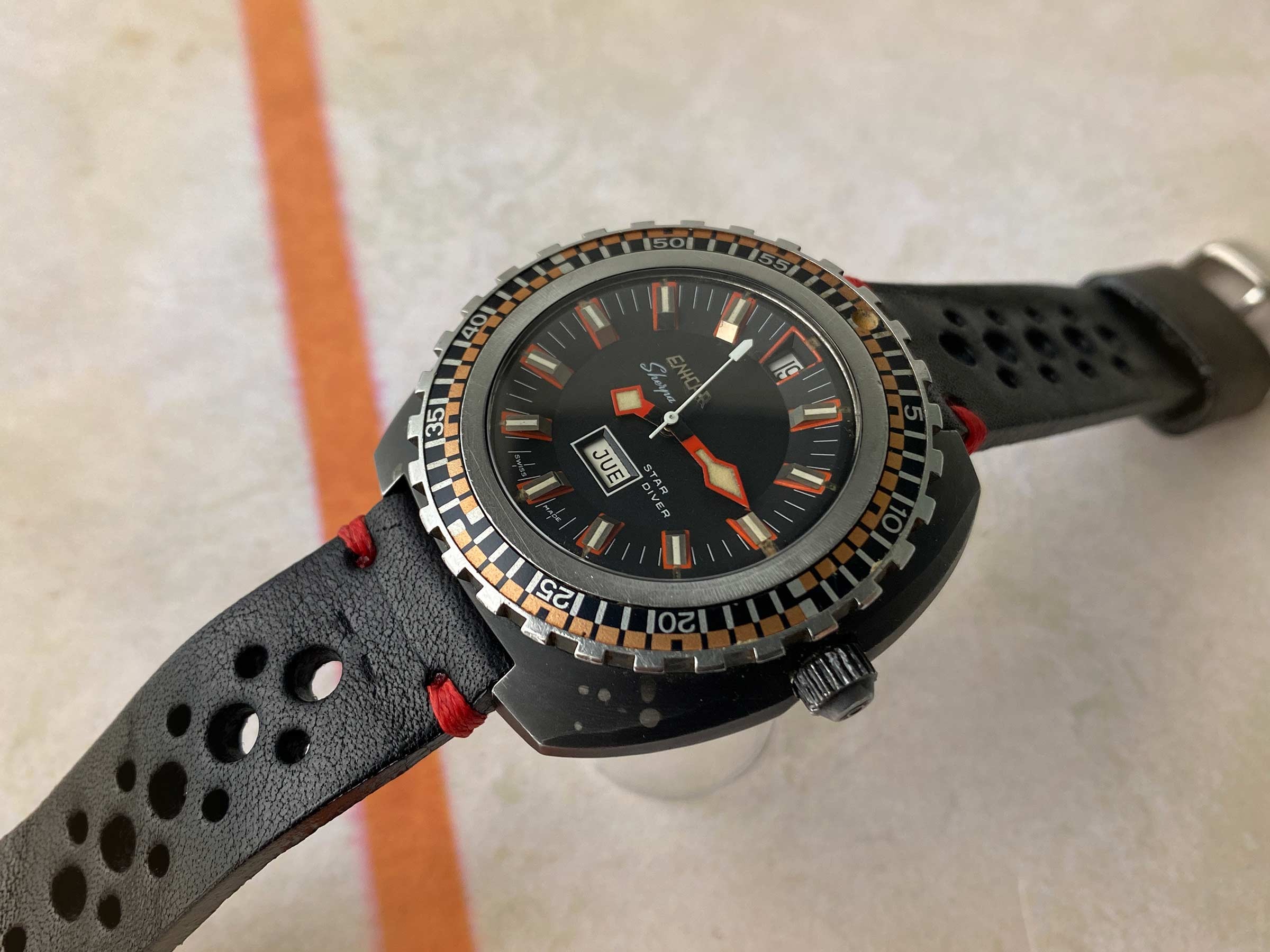 ENICAR SHERPA STAR DIVER Ref 2335 Reloj suizo automático vintage Cal. AR167 gran diámetro CORONA ROSCADA *** COLECCIONISTAS ***