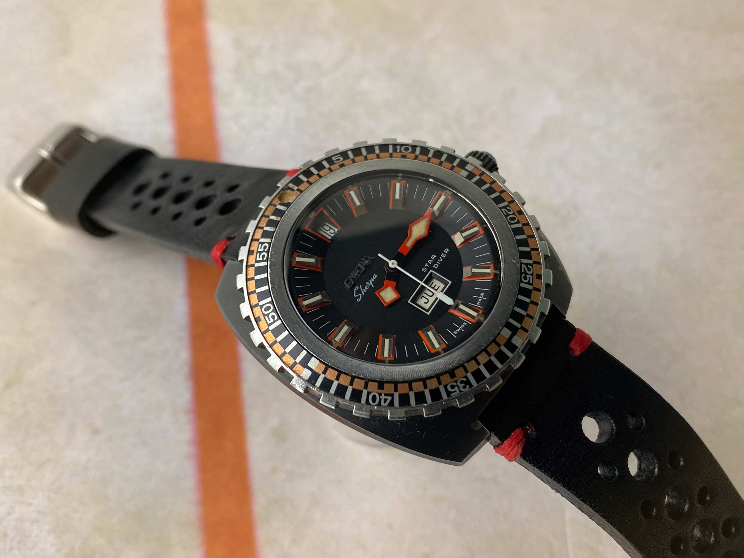 ENICAR SHERPA STAR DIVER Ref 2335 Reloj suizo automático vintage Cal. AR167 gran diámetro CORONA ROSCADA *** COLECCIONISTAS ***