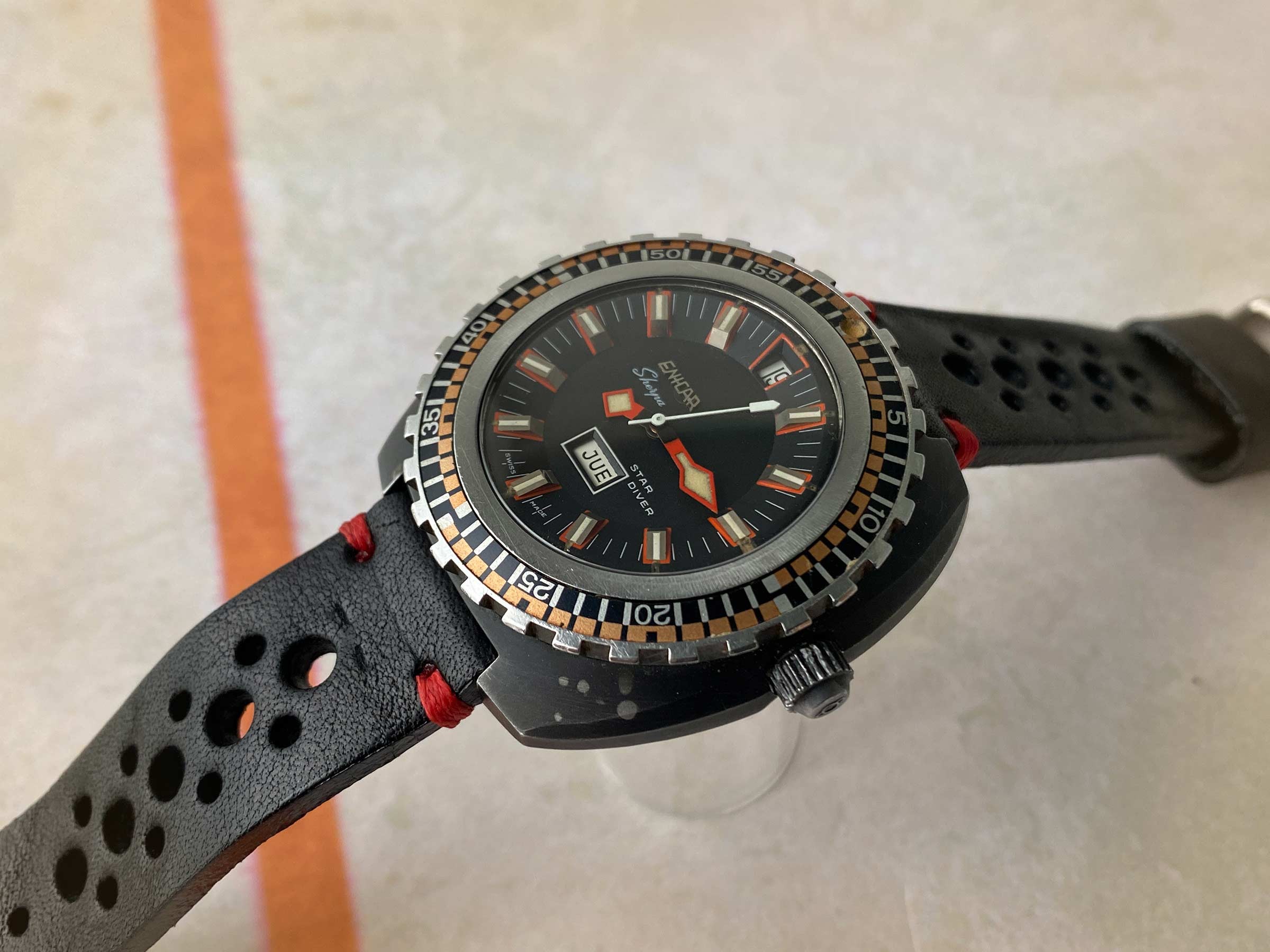ENICAR SHERPA STAR DIVER Ref 2335 Reloj suizo automático vintage Cal. AR167 gran diámetro CORONA ROSCADA *** COLECCIONISTAS ***