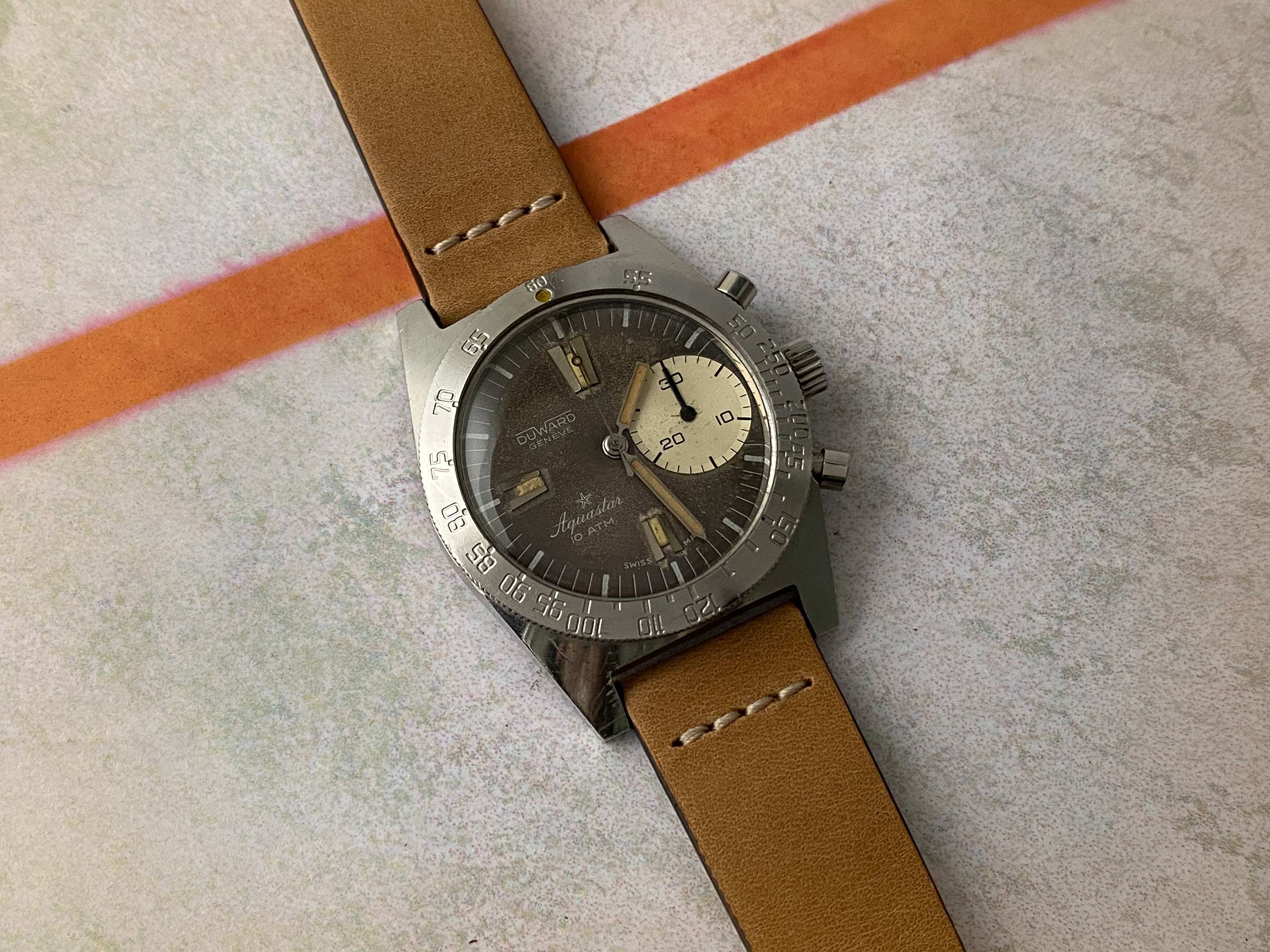 DUWARD AQUASTAR DEEPSTAR MK2 Vintage swiss hand winding watch Ref. 92 Cal. Valjoux 92. ICONIC *** TROPICALIZED DIAL ***