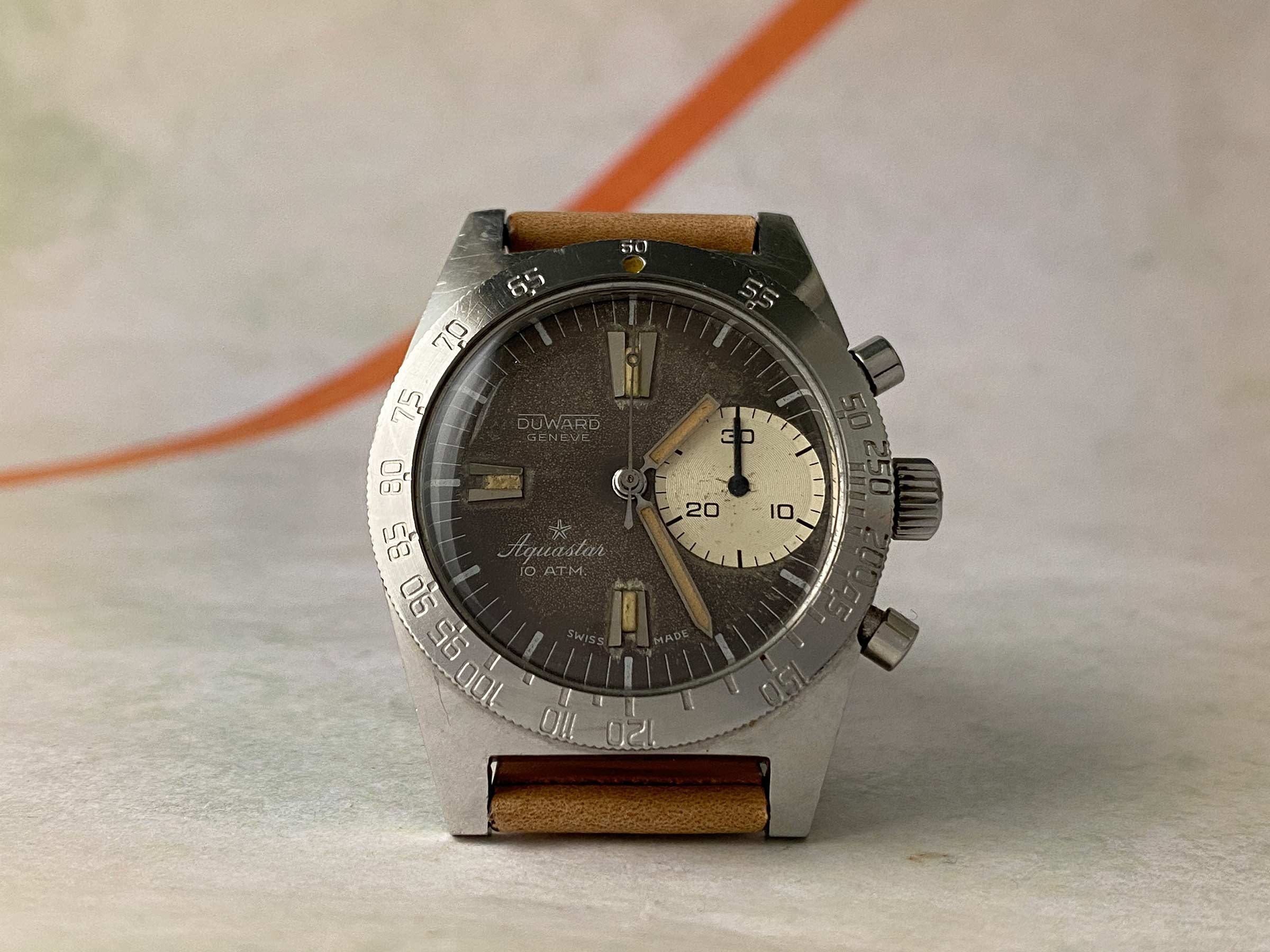 DUWARD AQUASTAR DEEPSTAR MK2 Vintage swiss hand winding watch Ref. 92 Cal. Valjoux 92. ICONIC *** TROPICALIZED DIAL ***