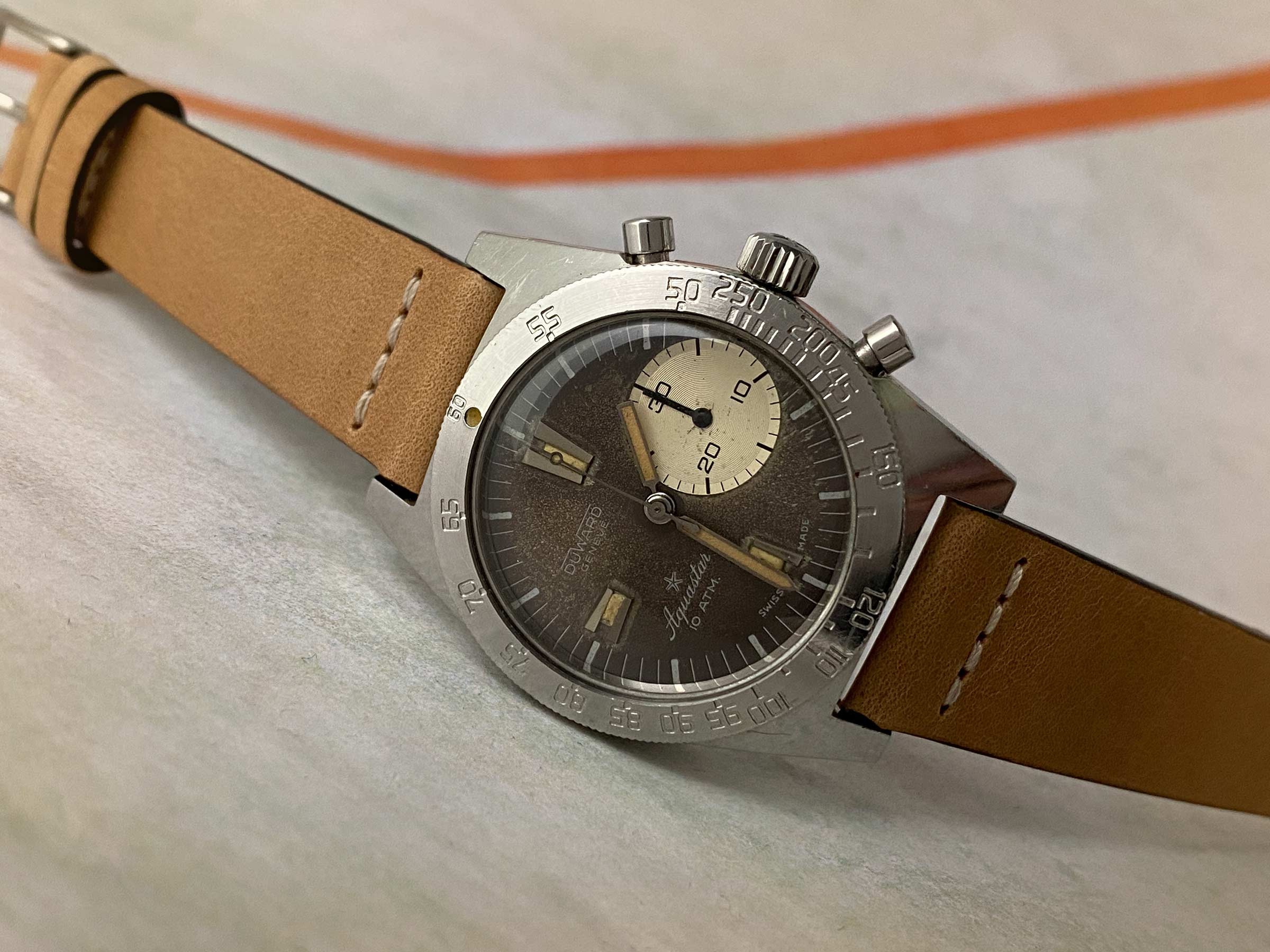 DUWARD AQUASTAR DEEPSTAR MK2 Vintage swiss hand winding watch Ref. 92 Cal. Valjoux 92. ICONIC *** TROPICALIZED DIAL ***