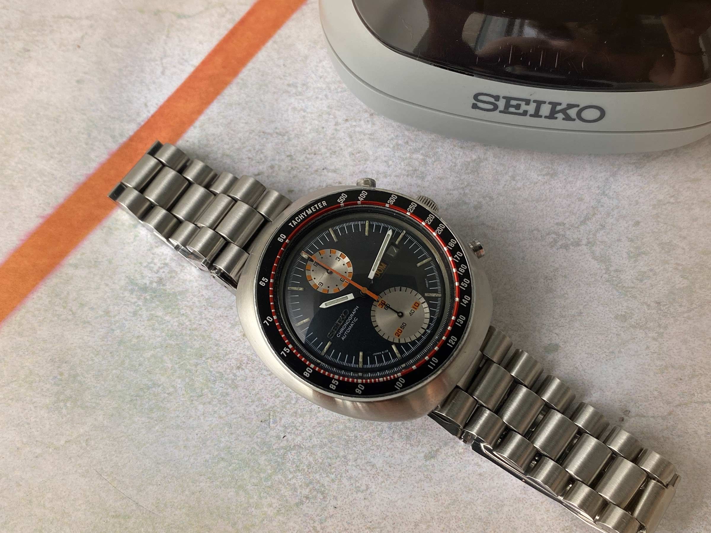 SEIKO UFO Reloj Cronógrafo antiguo automático 1977 Cal. 6138B JAPAN J Ref. 6138-0011 CON ESTUCHE *** PRECIOSA CONDICIÓN ***