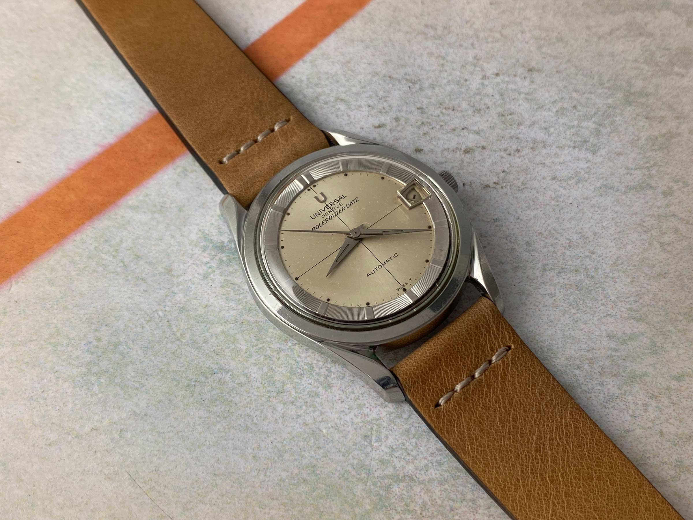 UNIVERSAL GENEVE POLEROUTER DATE Vintage swiss automatic watch Cal. 69 MICROTOR Ref. 869111/02 *** BEAUTIFUL ***