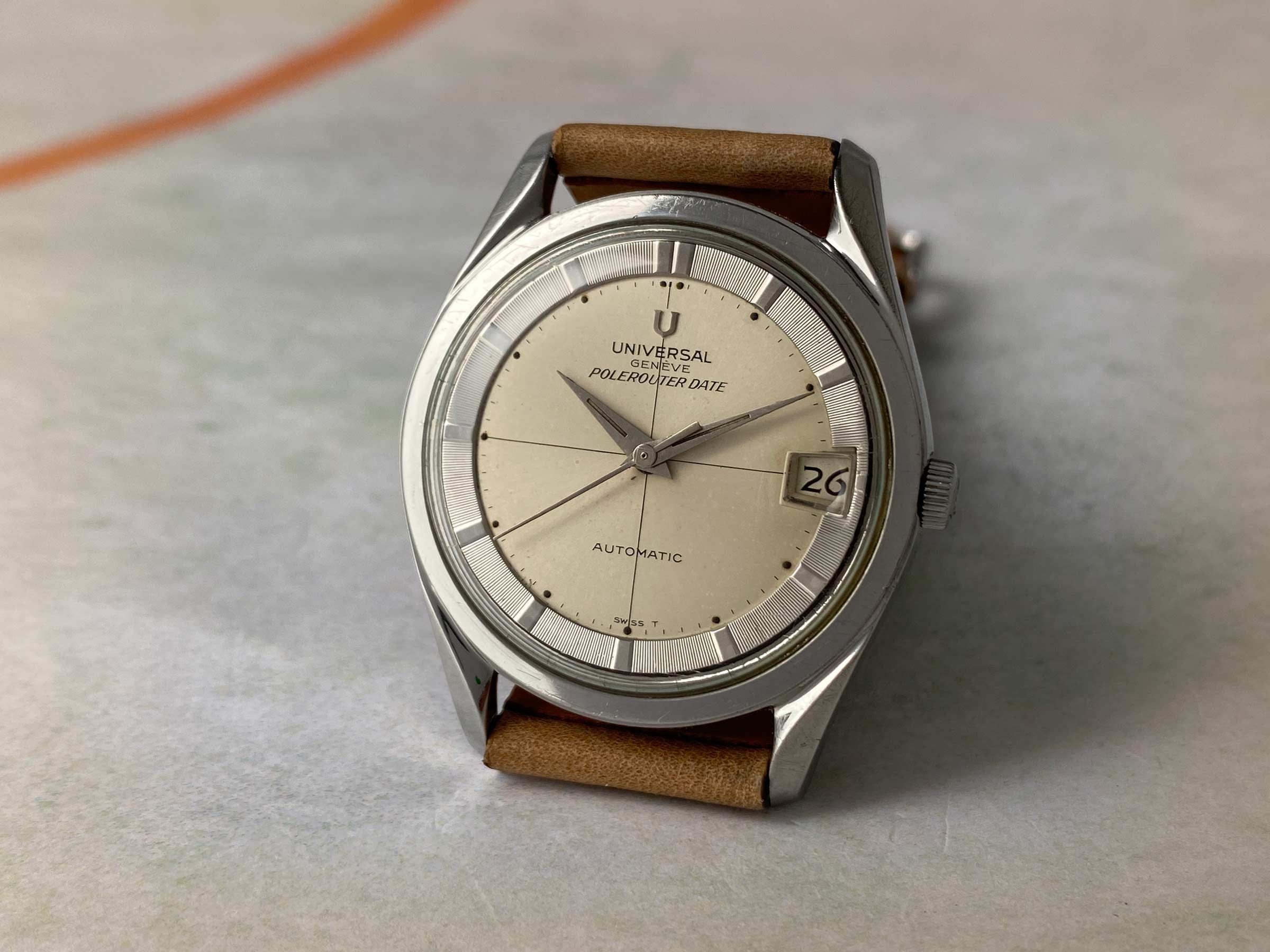 UNIVERSAL GENEVE POLEROUTER DATE Vintage swiss automatic watch Cal. 69 MICROTOR Ref. 869111/02 *** BEAUTIFUL ***