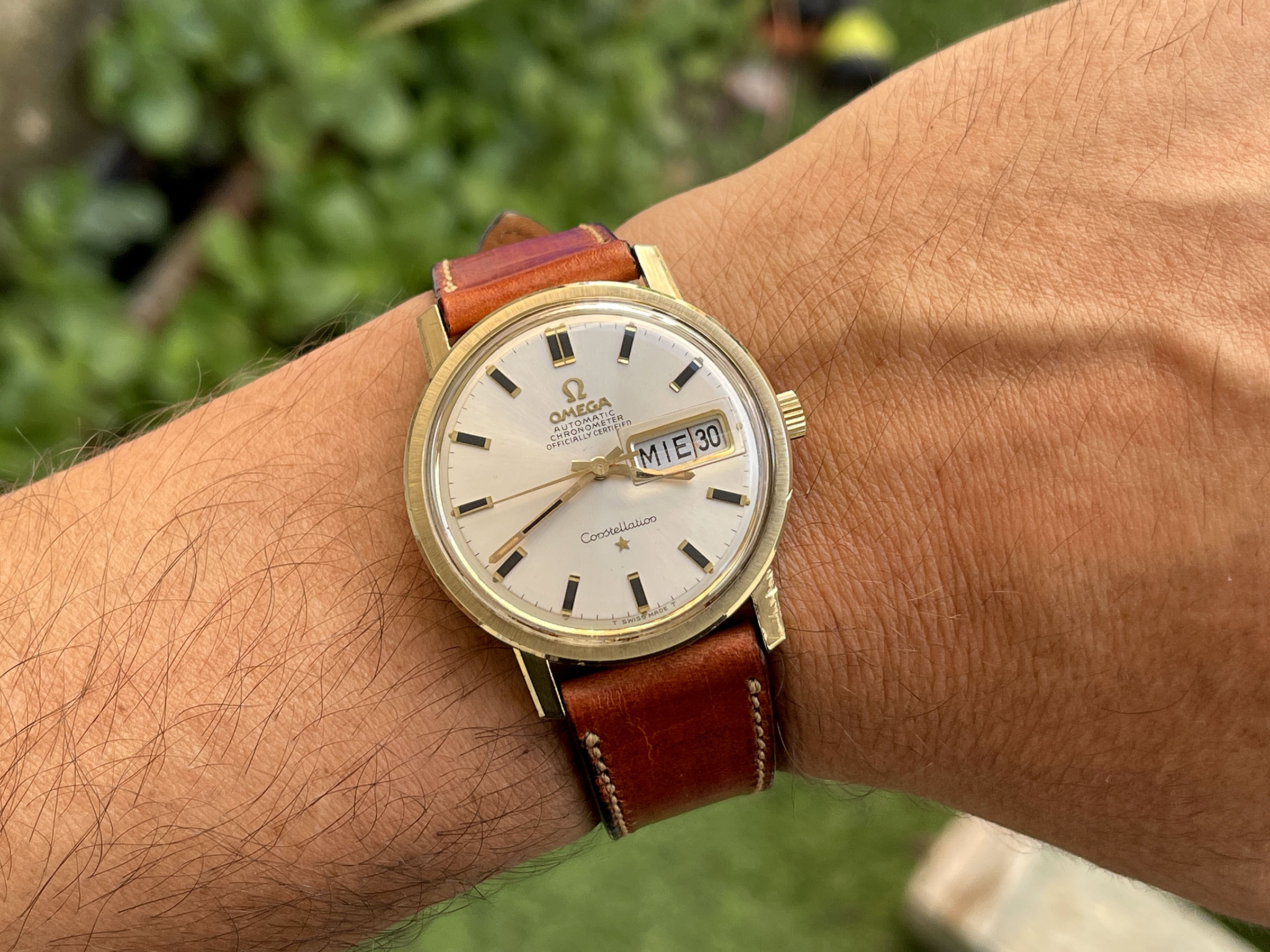 OMEGA CONSTELLATION CHRONOMETER OFFICIALLY CERTIFIED 1969 - Vintage Swiss Automatic Watch Reference 168.016 Caliber 751 *** BEAUTIFUL ***