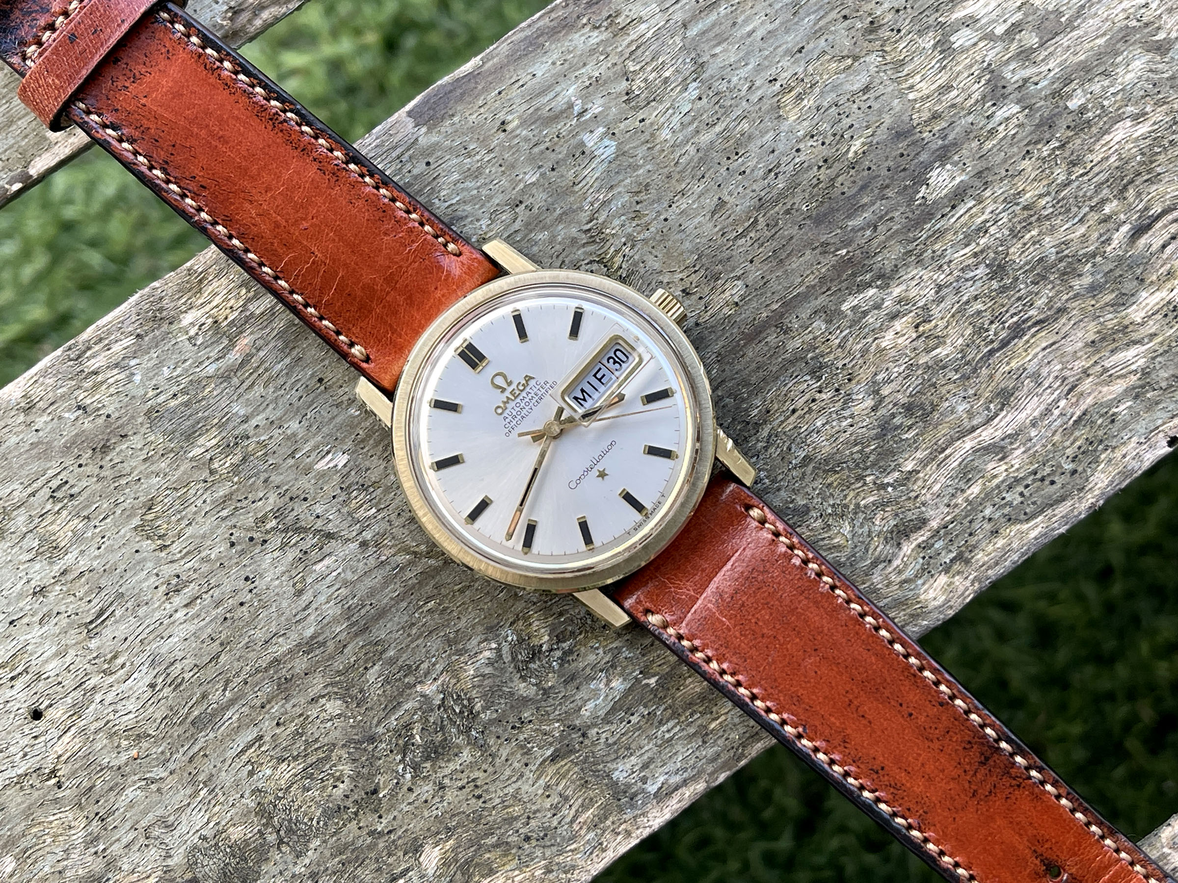 OMEGA CONSTELLATION CHRONOMETER OFFICIALLY CERTIFIED 1969 - Vintage Swiss Automatic Watch Reference 168.016 Caliber 751 *** BEAUTIFUL ***