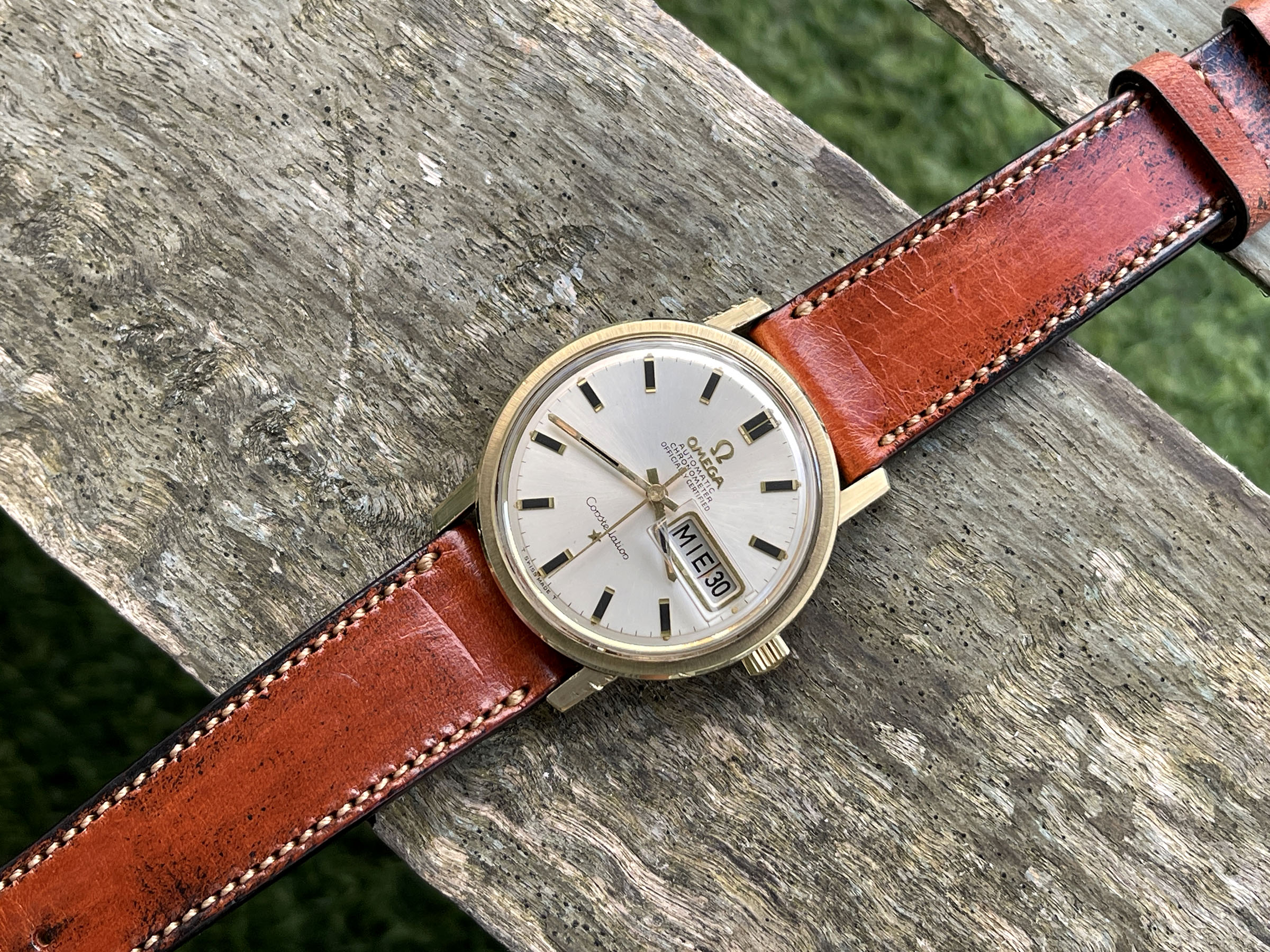 OMEGA CONSTELLATION CHRONOMETER OFFICIALLY CERTIFIED 1969 - Vintage Swiss Automatic Watch Reference 168.016 Caliber 751 *** BEAUTIFUL ***