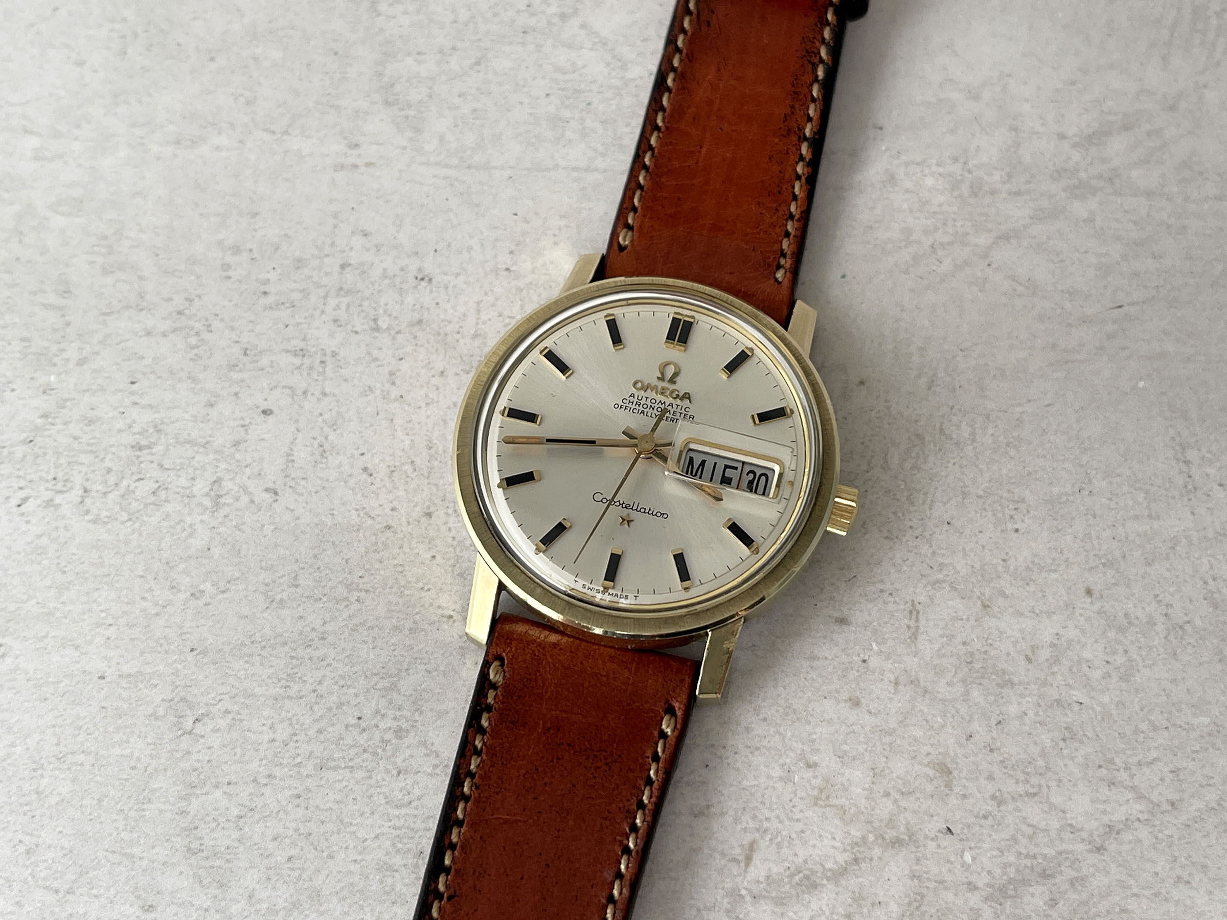 OMEGA CONSTELLATION CHRONOMETER OFFICIALLY CERTIFIED 1969 - Vintage Swiss Automatic Watch Reference 168.016 Caliber 751 *** BEAUTIFUL ***