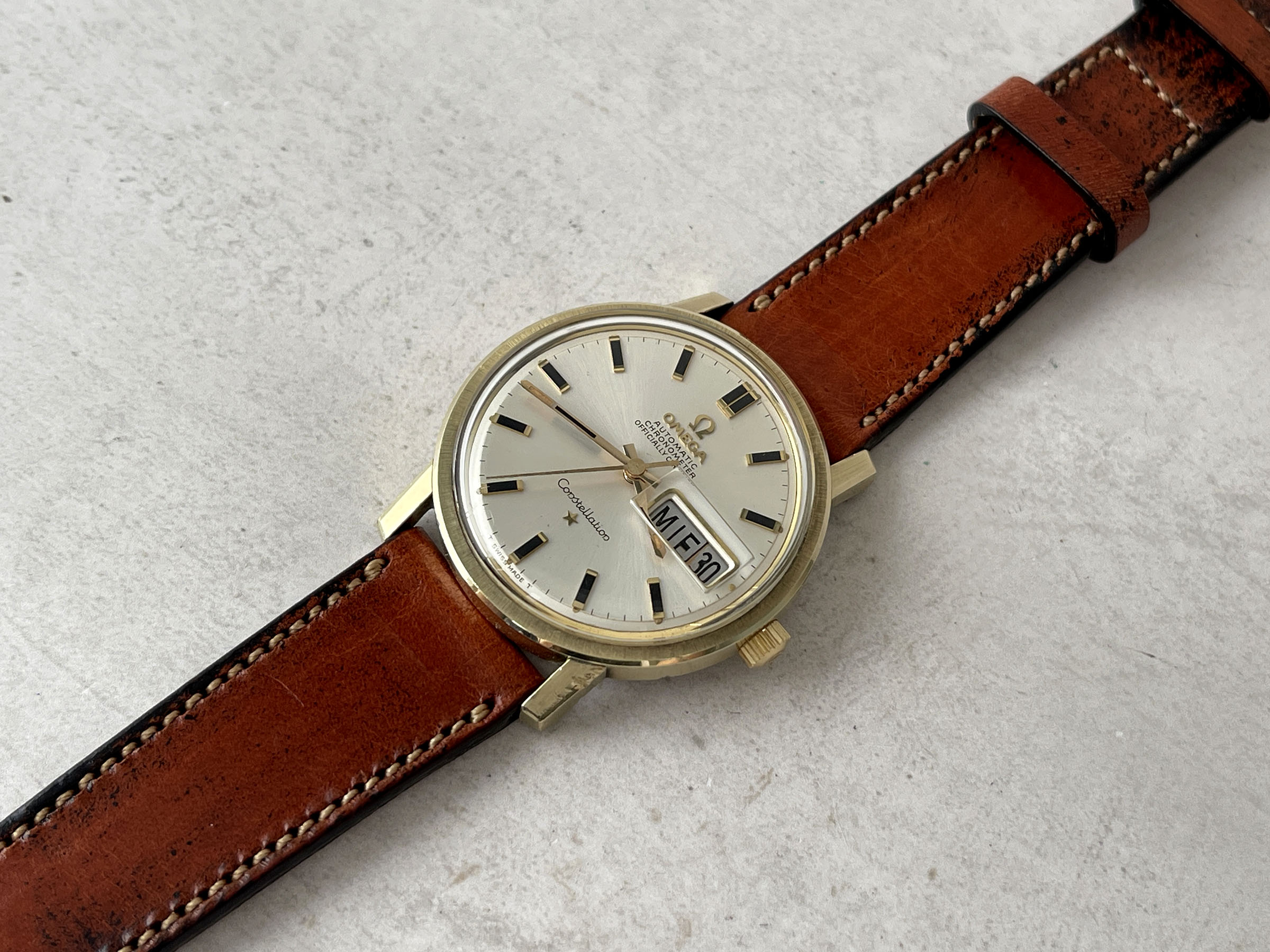 OMEGA CONSTELLATION CHRONOMETER OFFICIALLY CERTIFIED 1969 - Vintage Swiss Automatic Watch Reference 168.016 Caliber 751 *** BEAUTIFUL ***