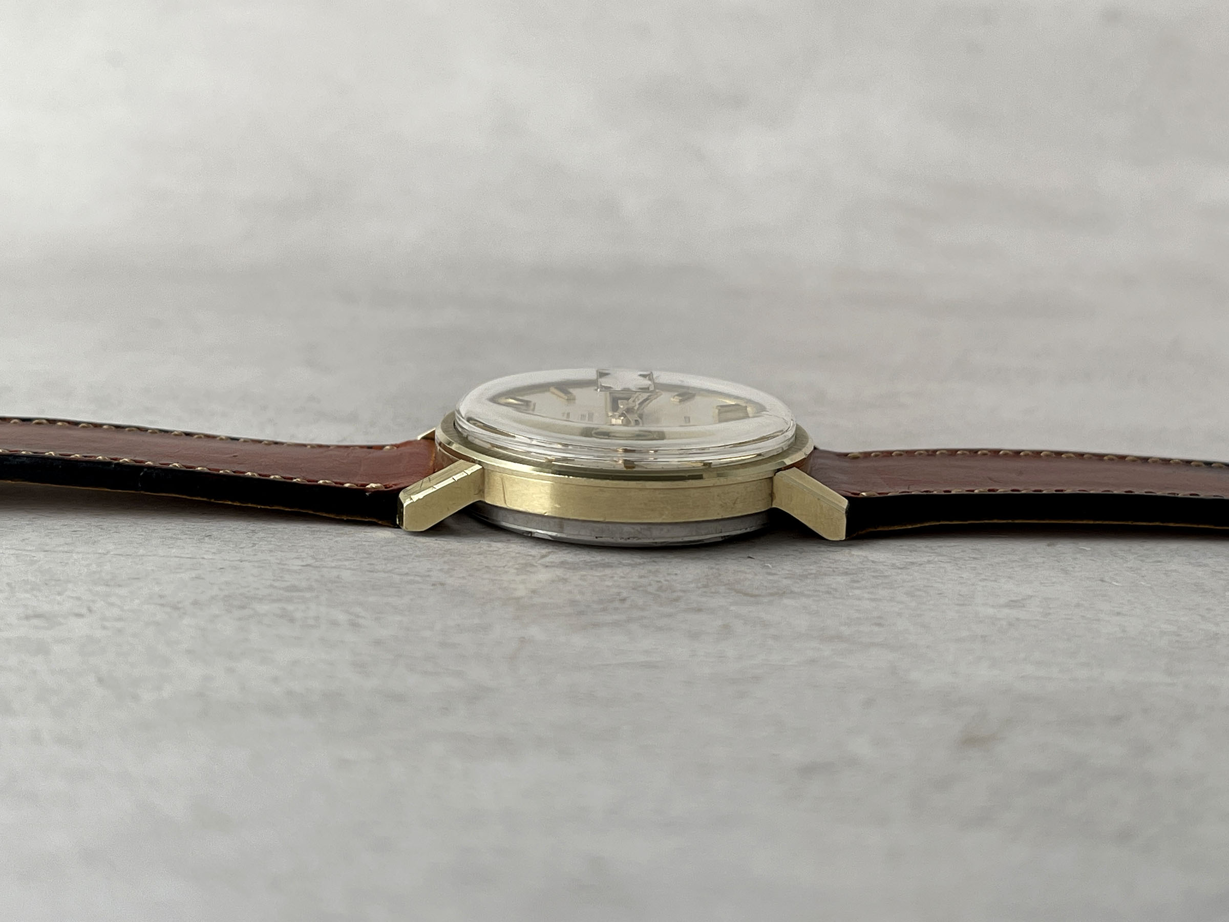 OMEGA CONSTELLATION CHRONOMETER OFFICIALLY CERTIFIED 1969 - Vintage Swiss Automatic Watch Reference 168.016 Caliber 751 *** BEAUTIFUL ***