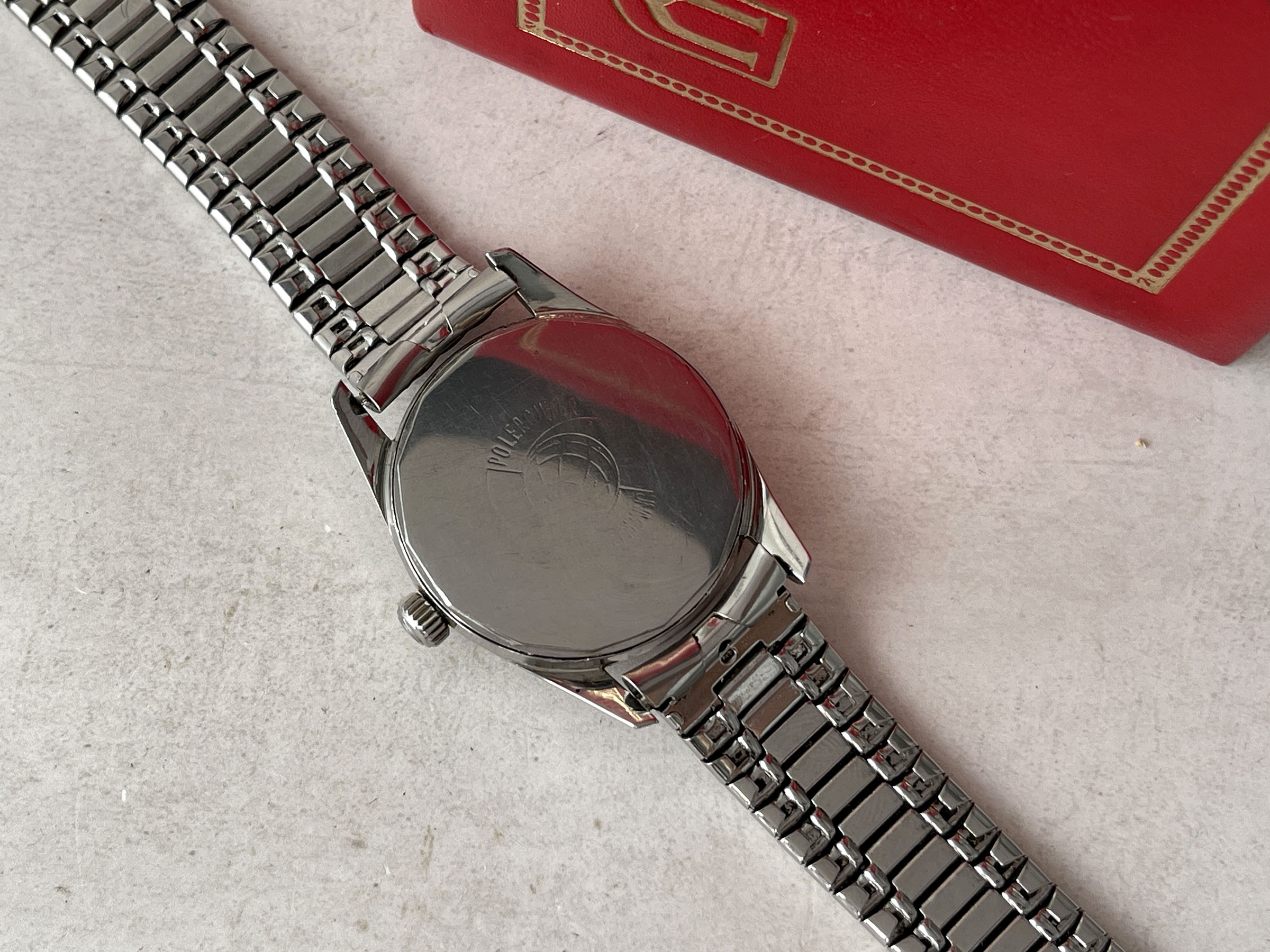 UNIVERSAL GENEVE POLEROUTER DATE 1963 - Reloj suizo vintage automático Ref. 204612/2 Cal. 218-2 - BIG CROWN *** CON ESTUCHE ***