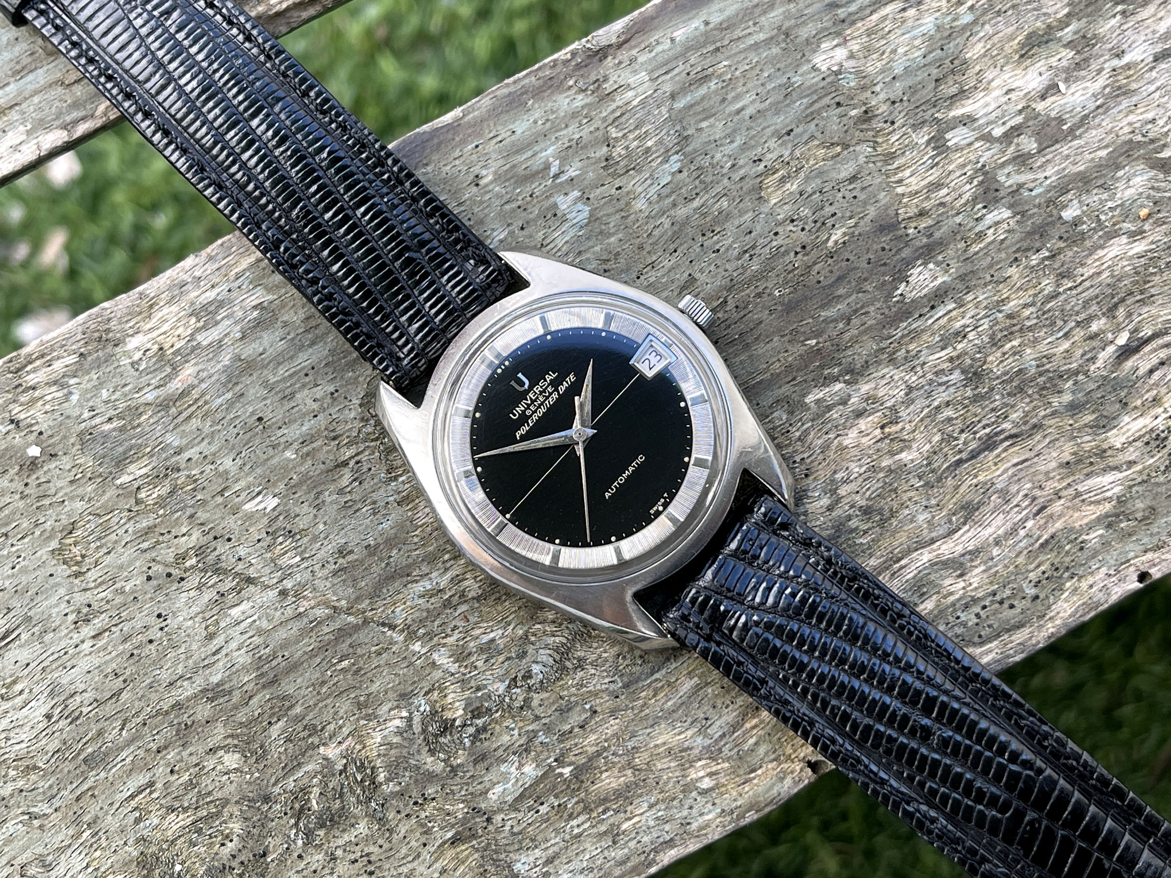 UNIVERSAL GENÈVE POLEROUTER DATE 1966 - Reloj vintage suizo automático Calibre 69 Ref. 869113/01 *** IMPRESIONANTE ESFERA NEGRA BRILLANTE ***