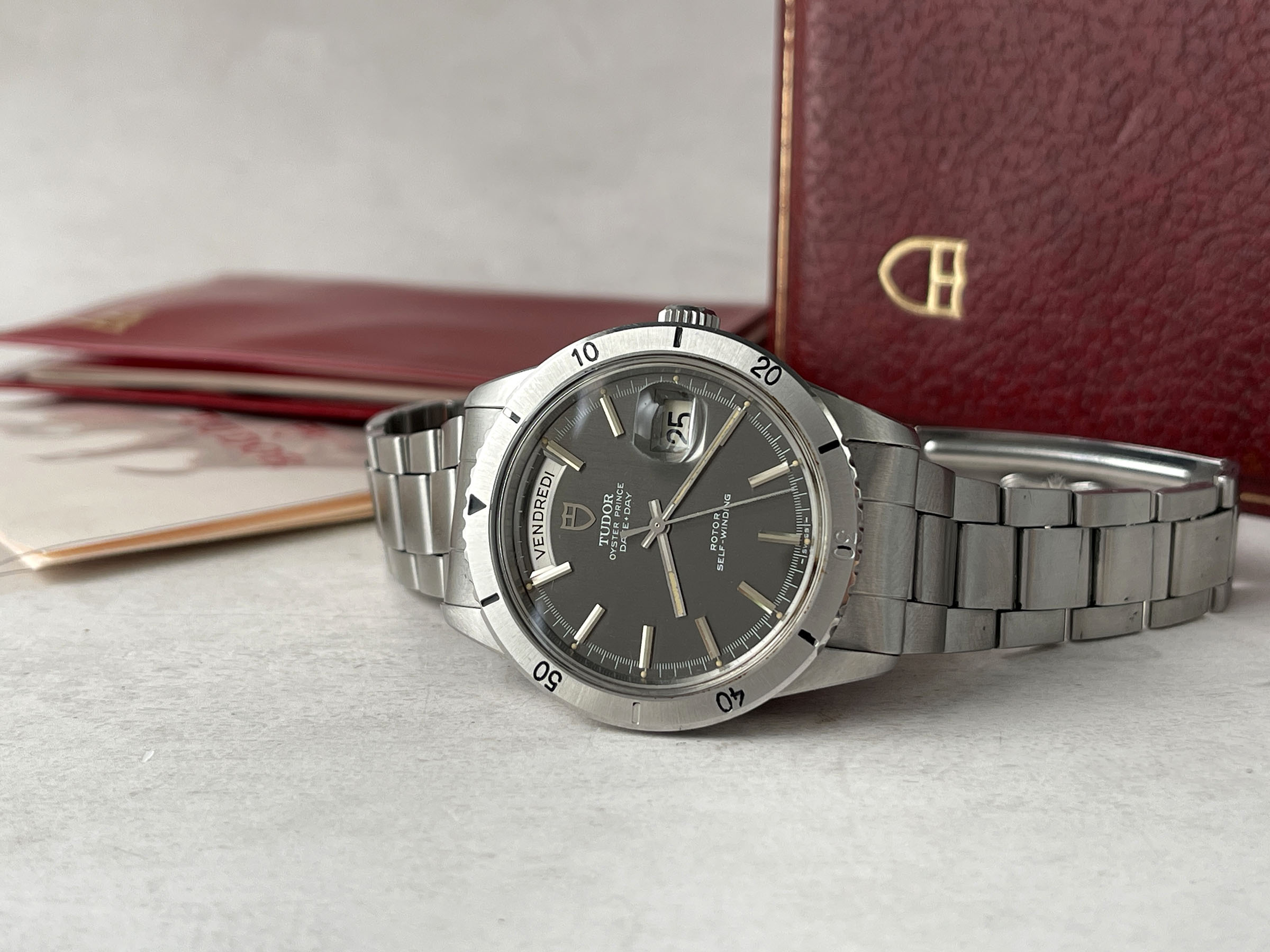 TUDOR OYSTER PRINCE DATE DAY "JUMBO" 1969 - Reloj suizo vintage automático Ref. 7020/0 Cal. AS 1895. CON ESTUCHE Y PAPELES *** MARAVILLOSO ***