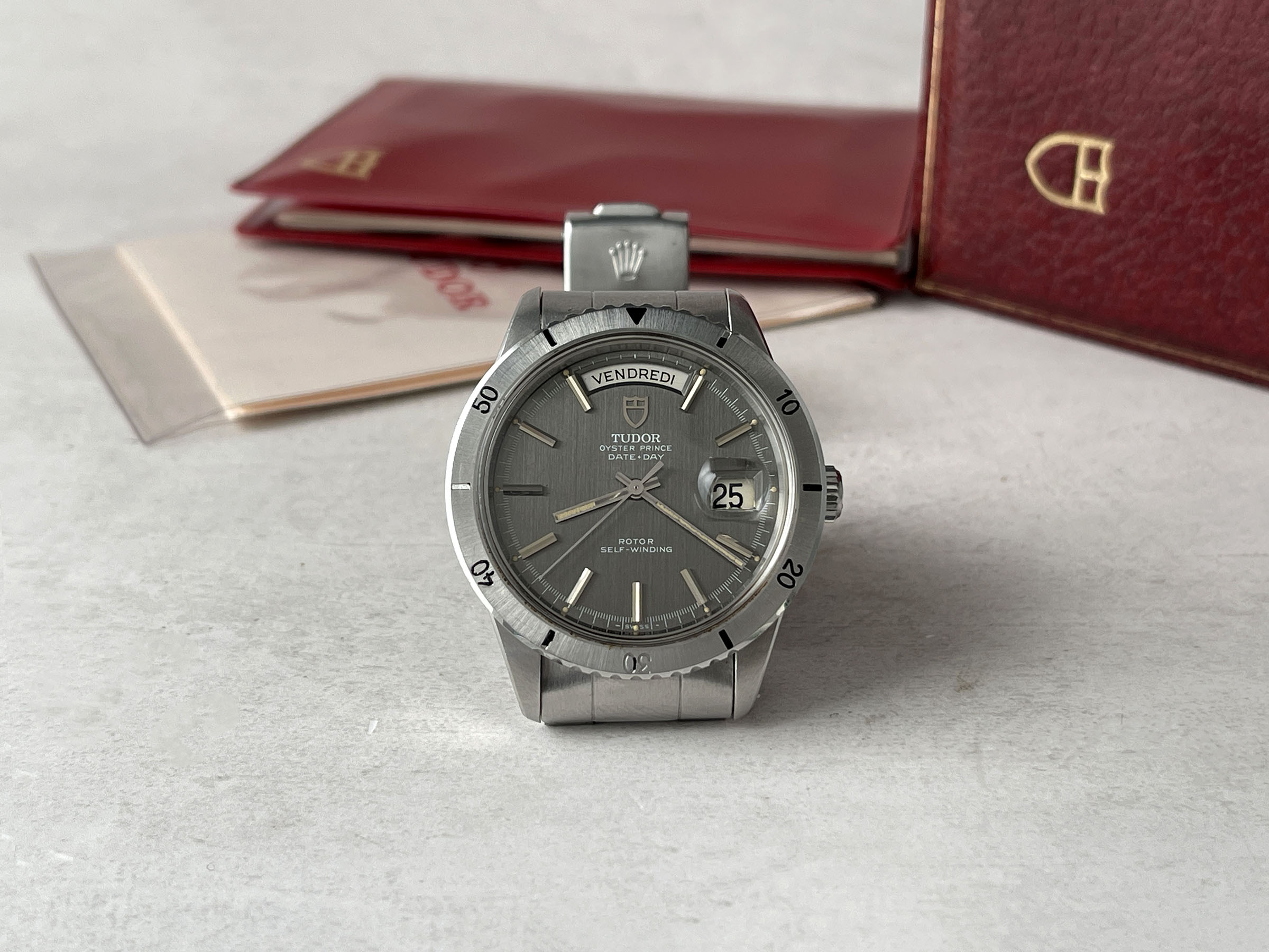 TUDOR OYSTER PRINCE DATE DAY "JUMBO" 1969 - Reloj suizo vintage automático Ref. 7020/0 Cal. AS 1895. CON ESTUCHE Y PAPELES *** MARAVILLOSO ***