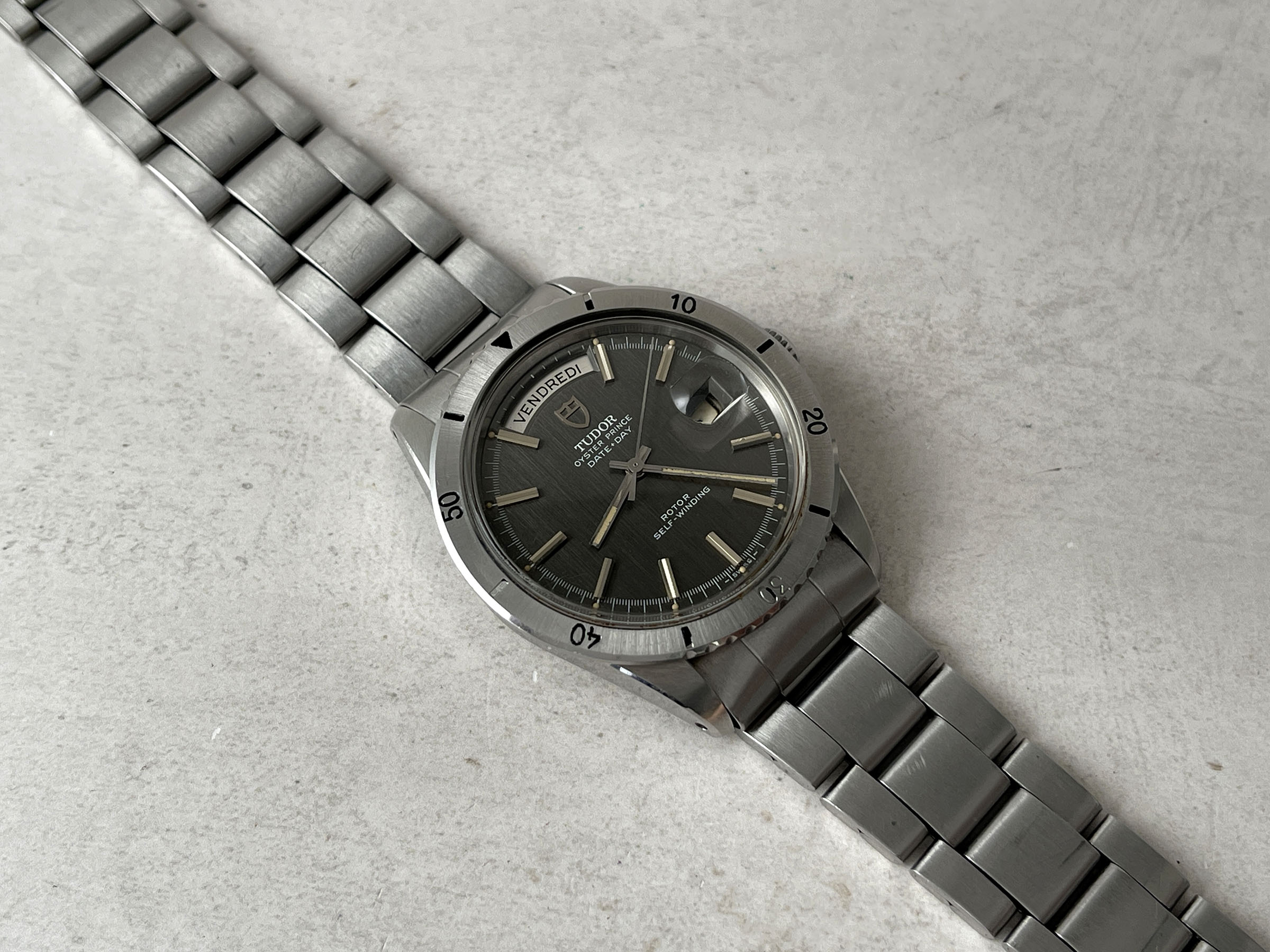 TUDOR OYSTER PRINCE DATE DAY "JUMBO" 1969 - Reloj suizo vintage automático Ref. 7020/0 Cal. AS 1895. CON ESTUCHE Y PAPELES *** MARAVILLOSO ***