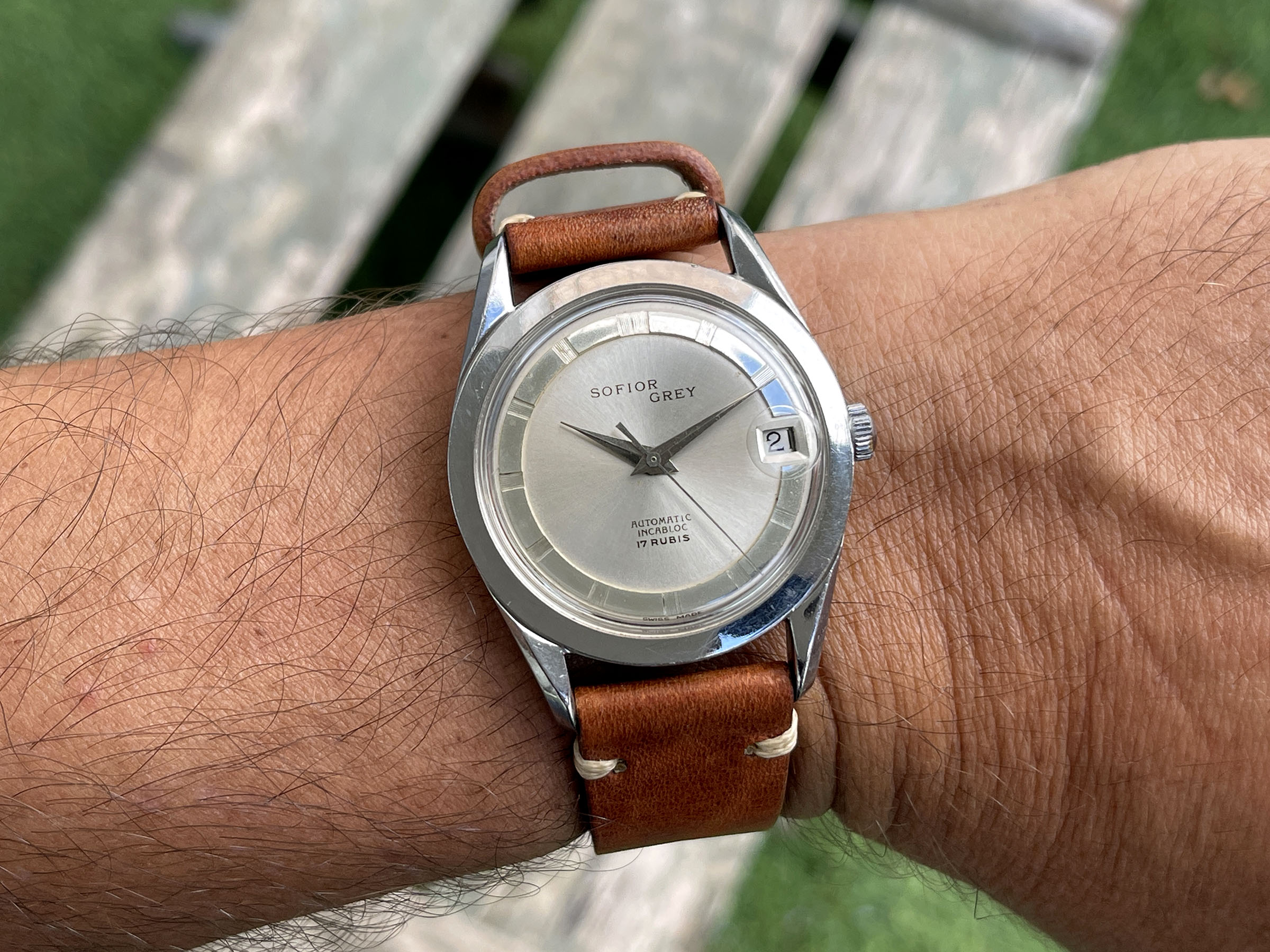 SOFIOR GREY 1965 (circa) - Vintage Swiss Automatic Watch Cal. FELSA 4007N Ref. 616-9 *** POLEROUTER STYLE ***