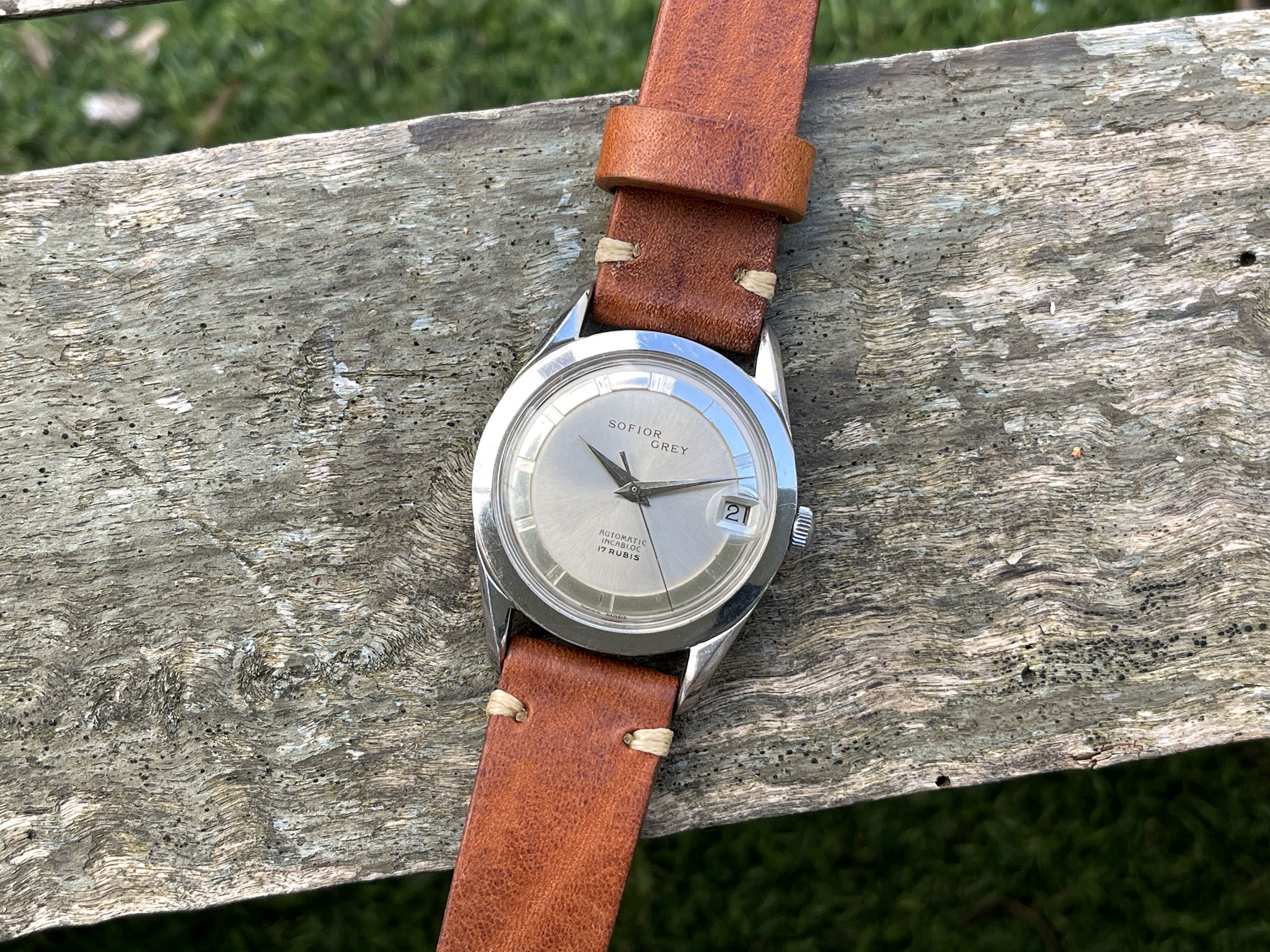 SOFIOR GREY 1965 (circa) - Vintage Swiss Automatic Watch Cal. FELSA 4007N Ref. 616-9 *** POLEROUTER STYLE ***