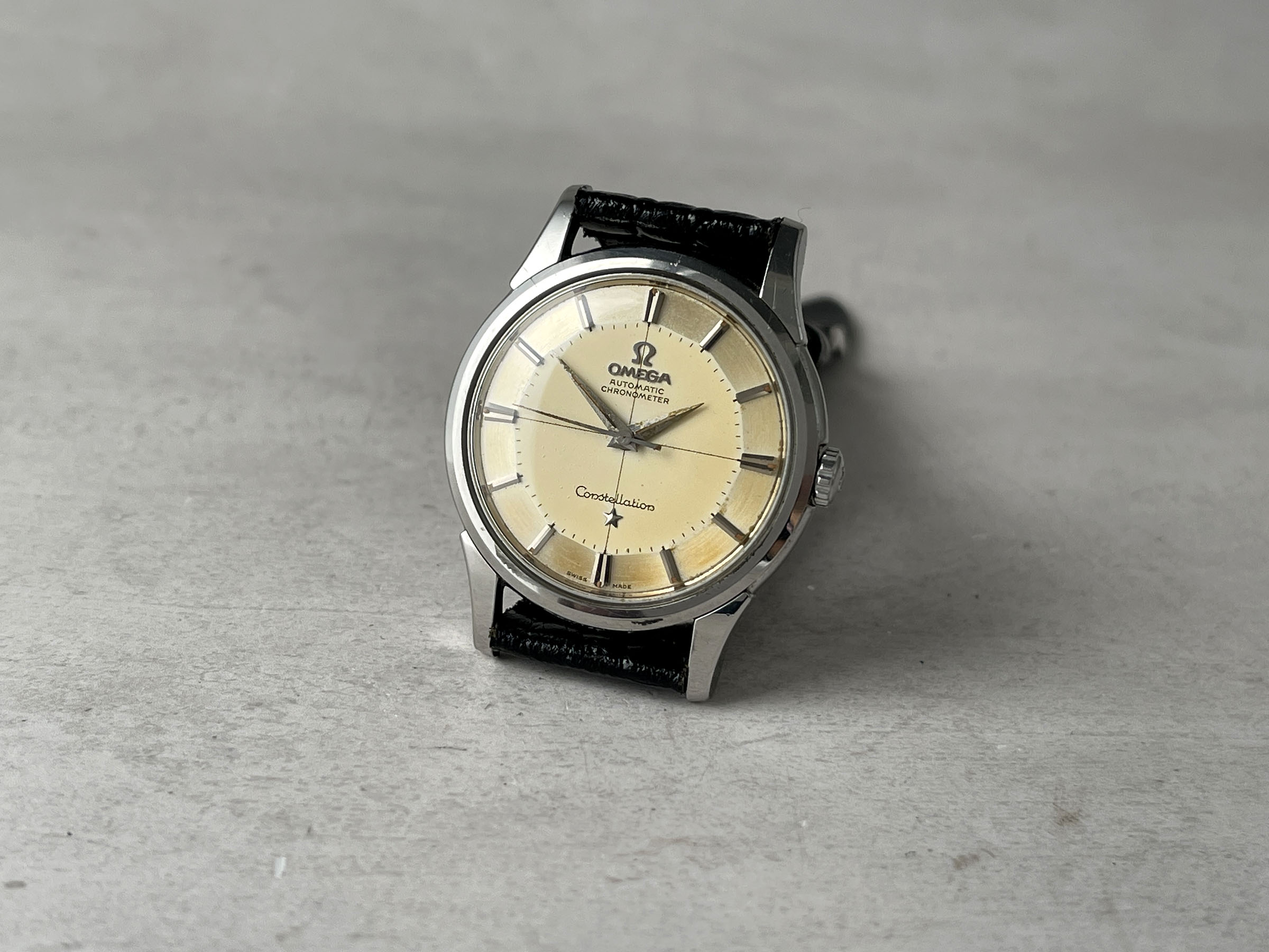 OMEGA CONSTELLATION "PIE PAN" 1960 - Reloj vintage suizo automático CHRONOMETER Cal. 551 Ref. 14381-8 *** EXCEPCIONAL ESFERA TROPICAL ***