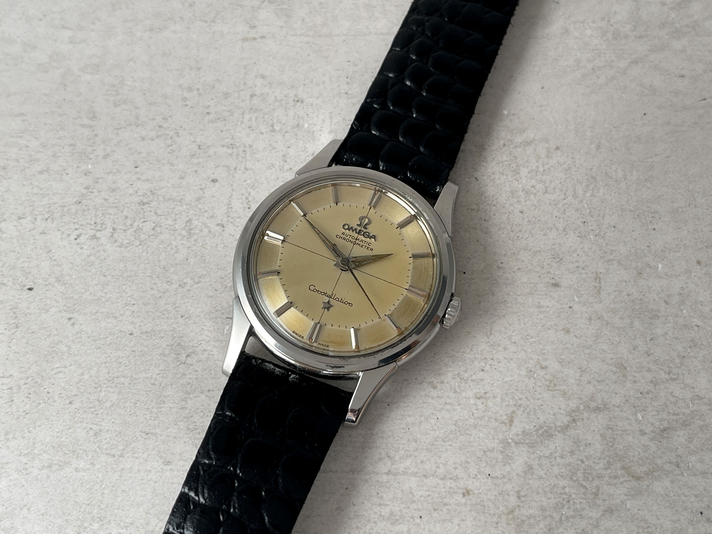 OMEGA CONSTELLATION "PIE PAN" 1960 - Reloj vintage suizo automático CHRONOMETER Cal. 551 Ref. 14381-8 *** EXCEPCIONAL ESFERA TROPICAL ***